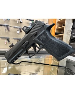 Pistolet Sig Sauer P320...